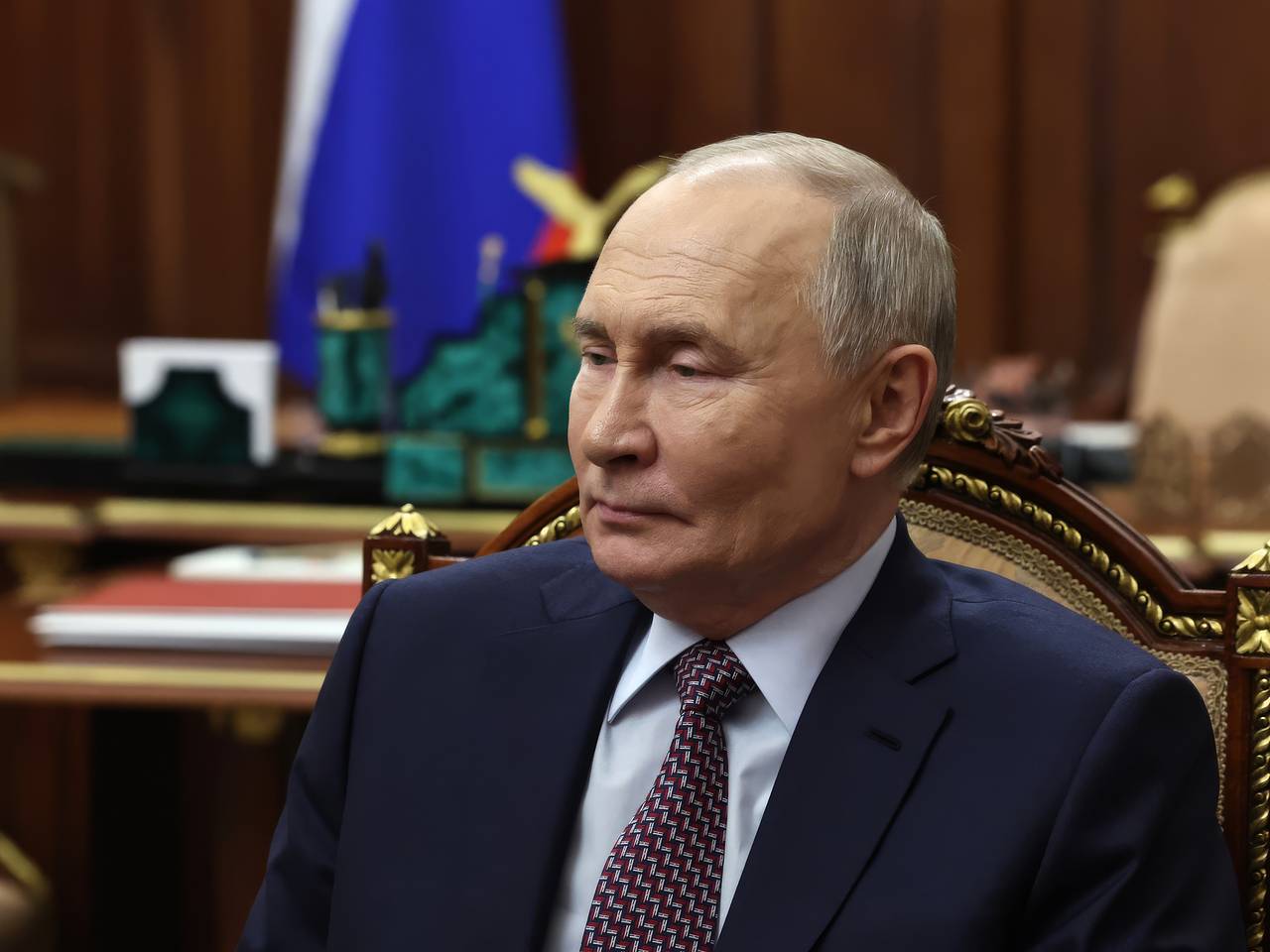 Путин сообщил о контактах по Украине и новых предложениях