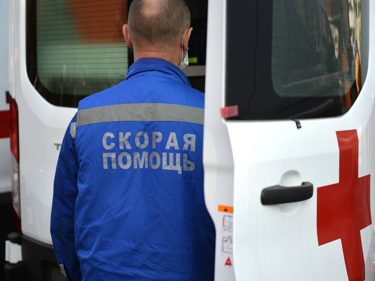 К едва не утонувшей в Воронеже трехлетней девочке отказались пускать скорую