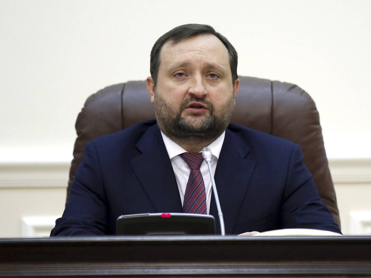 Бывший премьер Украины решил выдвигаться в Госдуму