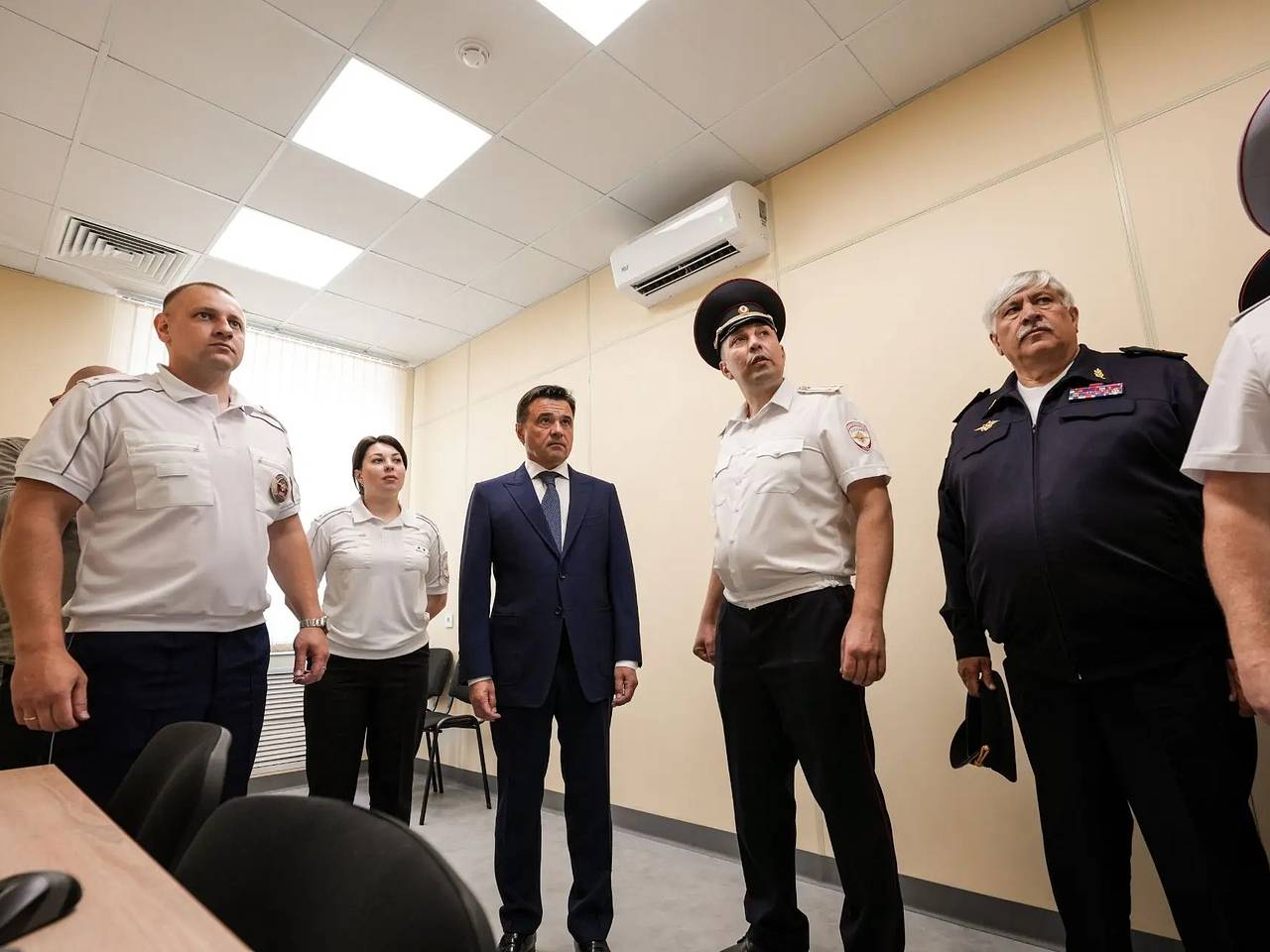 Андрей Воробьев поздравил сотрудников ГИБДД с профессиональным праздником