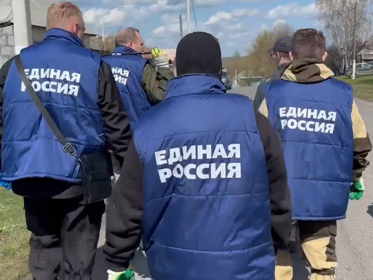 Волонтерский лагерь «Единой России» «Курский рубеж» отметил год работы в приграничье