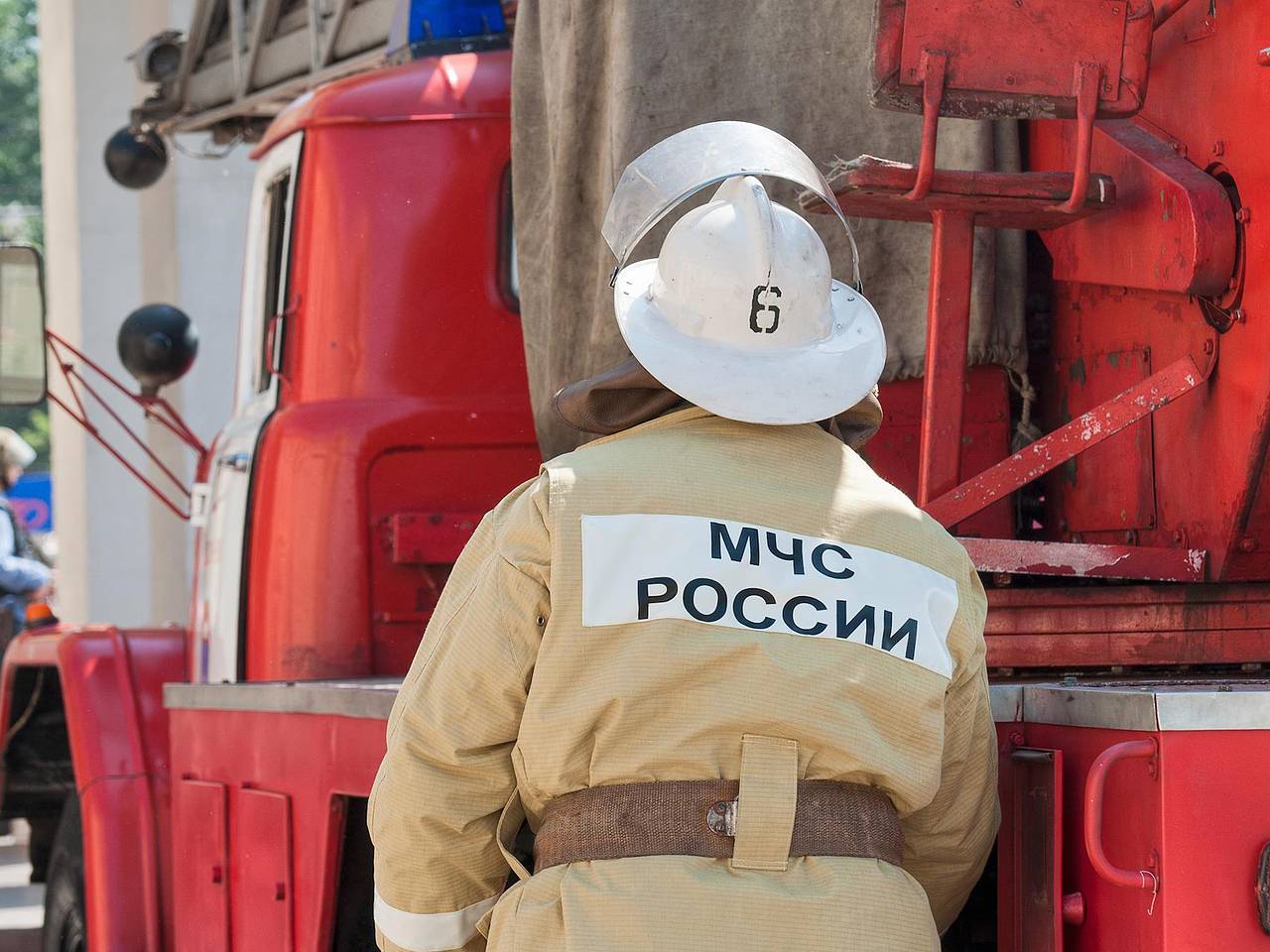 Стало известно о крушении военного самолета в Подмосковье