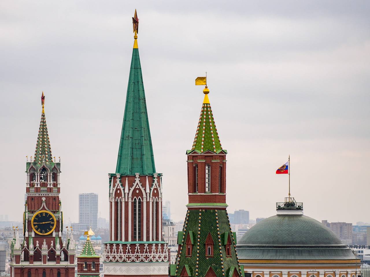 Позицию России назвали удерживающей мир от третьей мировой войны
