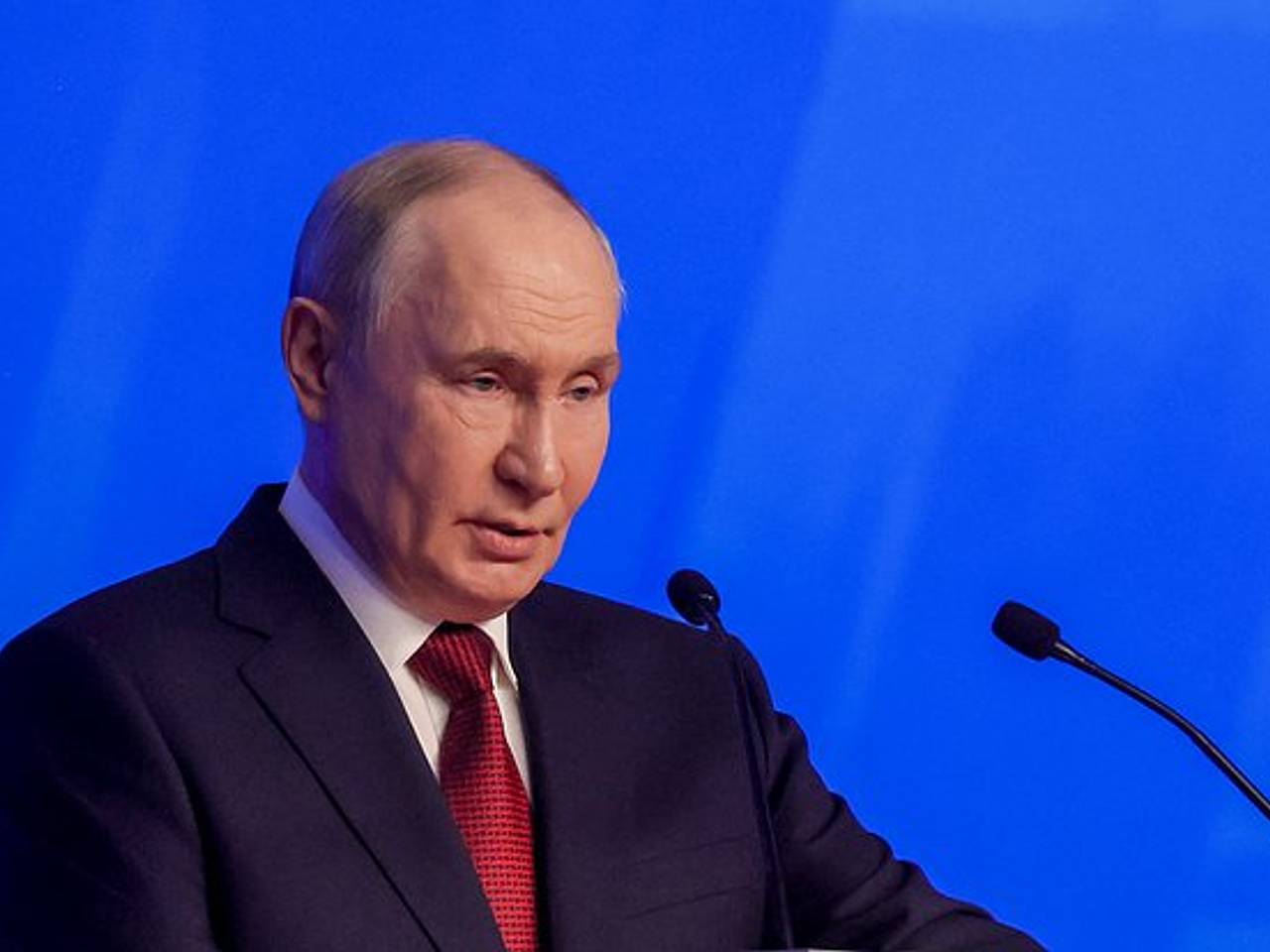 Ушаков заявил о предпочтении Путиным дипломатического урегулирования на Украине