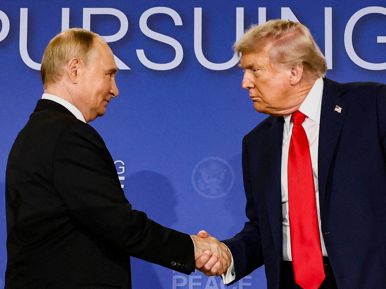 Разговор Путина и Трампа охарактеризовали двумя словами