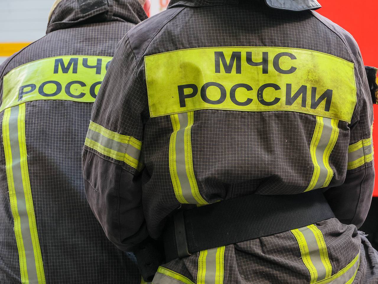 Нефтебаза загорелась в российском регионе в сотнях километрах от границы после атаки ВСУ