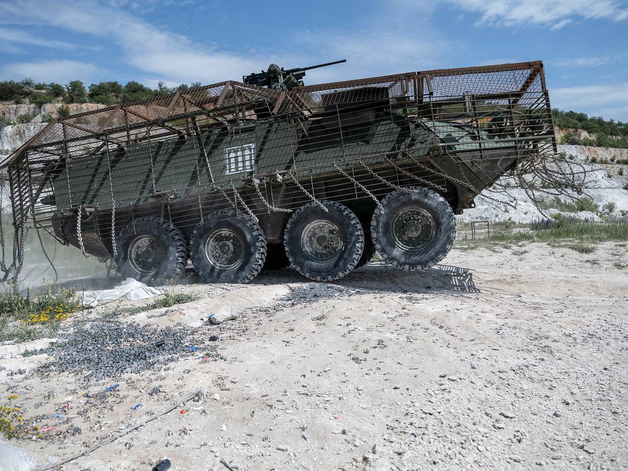 Российские военные уничтожили американскую бронемашину