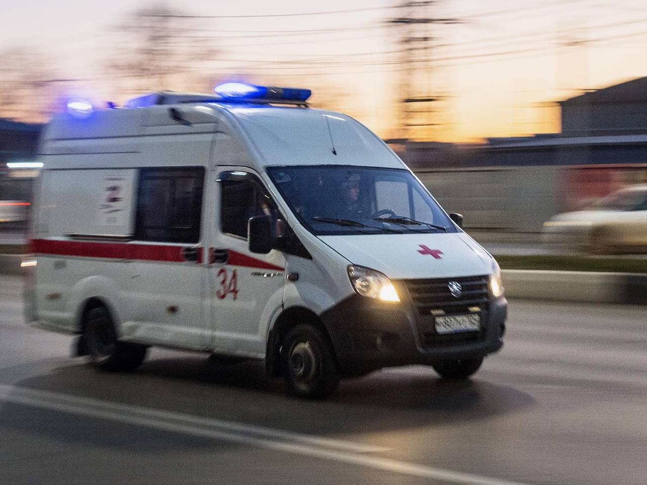 Заряжавшего смартфон российского подростка нашли с ожогом на груди