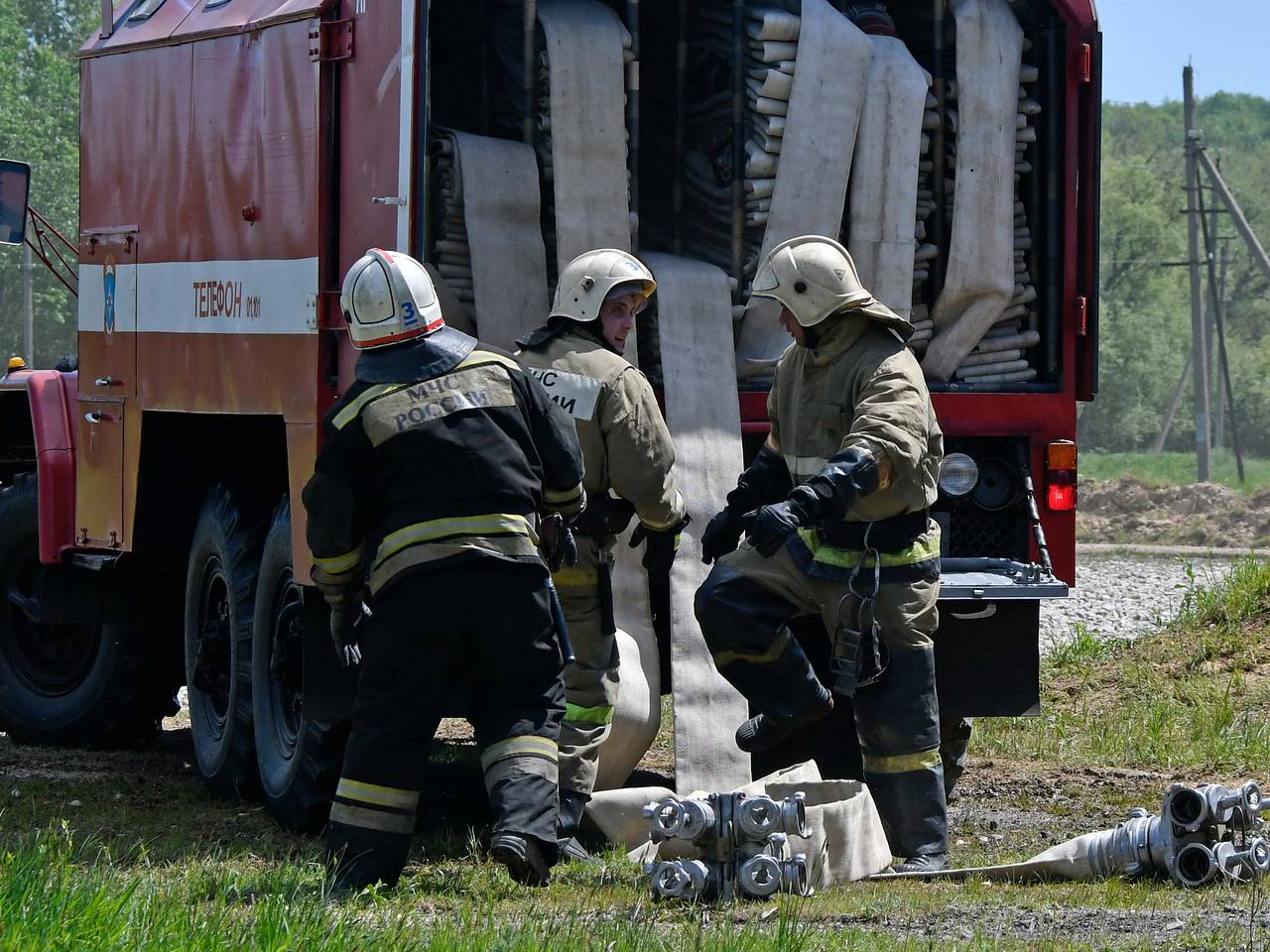 Очевидцы описали атаку ВСУ на складской комплекс в российском регионе