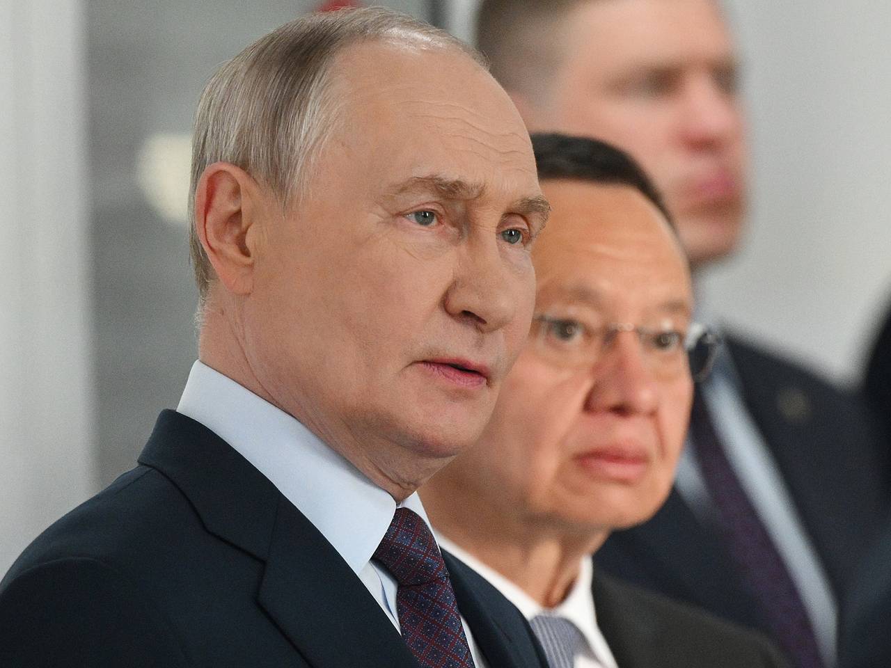 Путин отреагировал на депопуляцию ряда регионов России