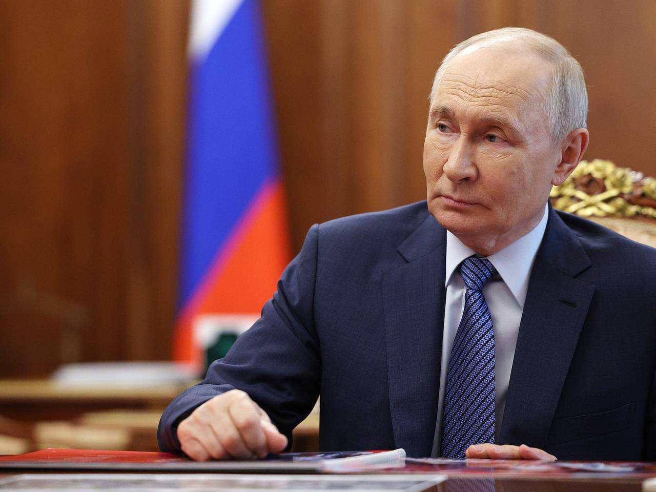 Путину доложили об обстановке в зоне СВО