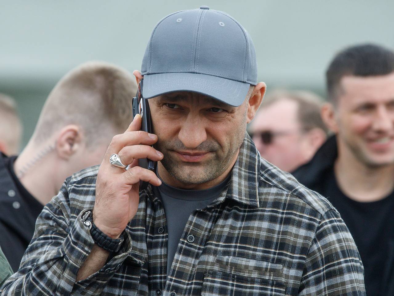 Власти объявили о пожаре на складе в Екатеринбурге и его последствиях после атаки БПЛА