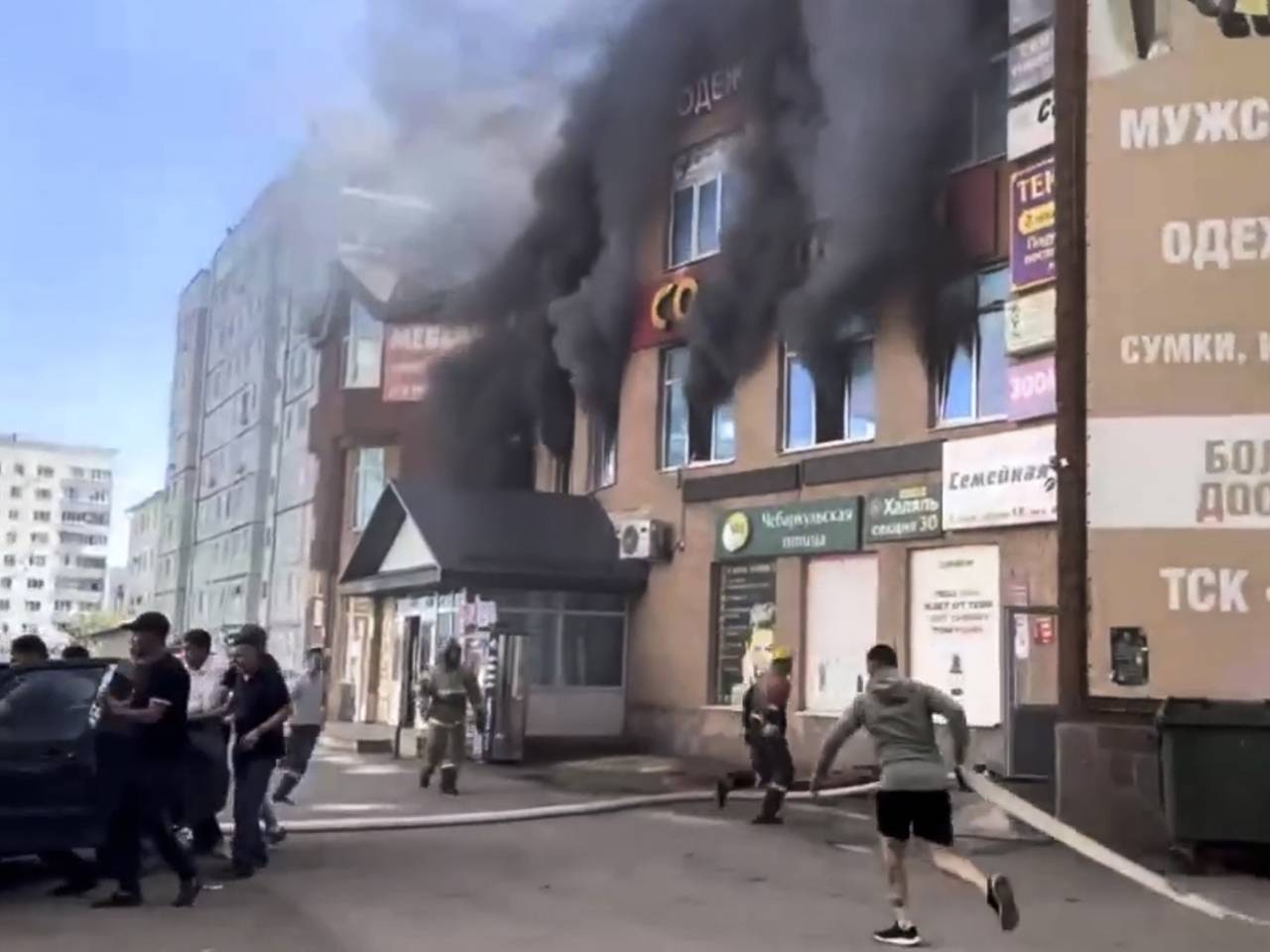 Пожар в ТЦ &laquo;Солнечный&raquo; в Стерлитамаке