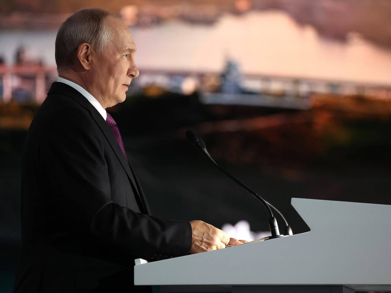 Путин обратился к властям Украины насчет ДНР